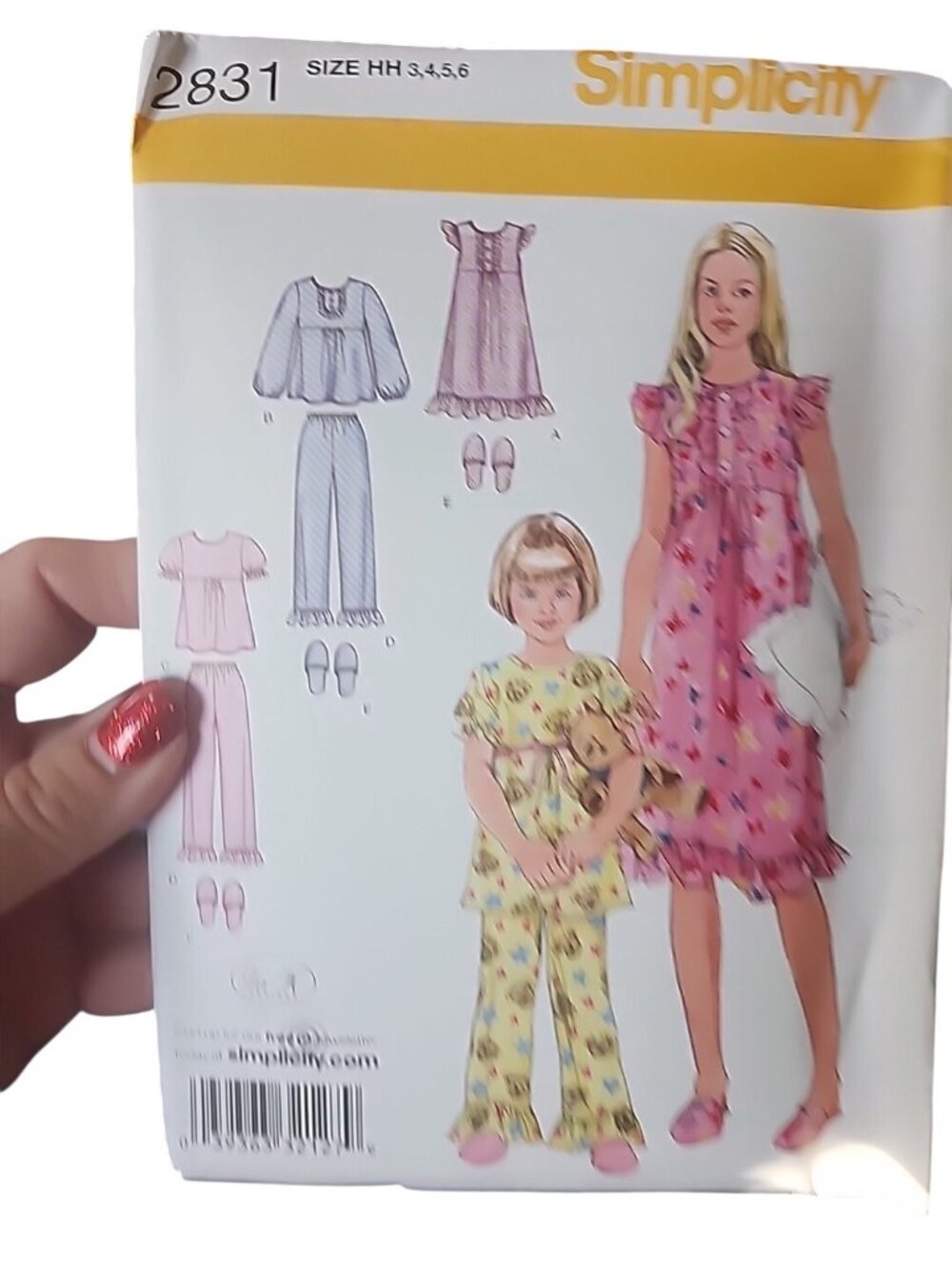 Simplicity 2831 Size HH Girls Nightgown, Pajamas & Slippers Pattern Uncut